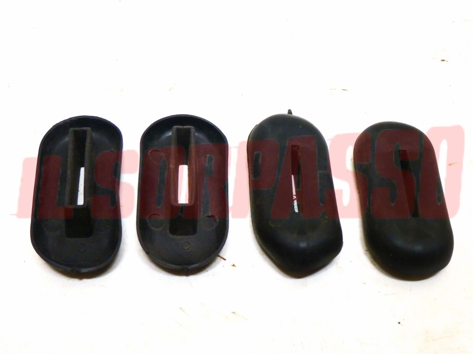 GOMMINI USCITA STAFFE PARAURTI ANTERIORE + POSTERIORE FIAT 850 SPIDER SPORT