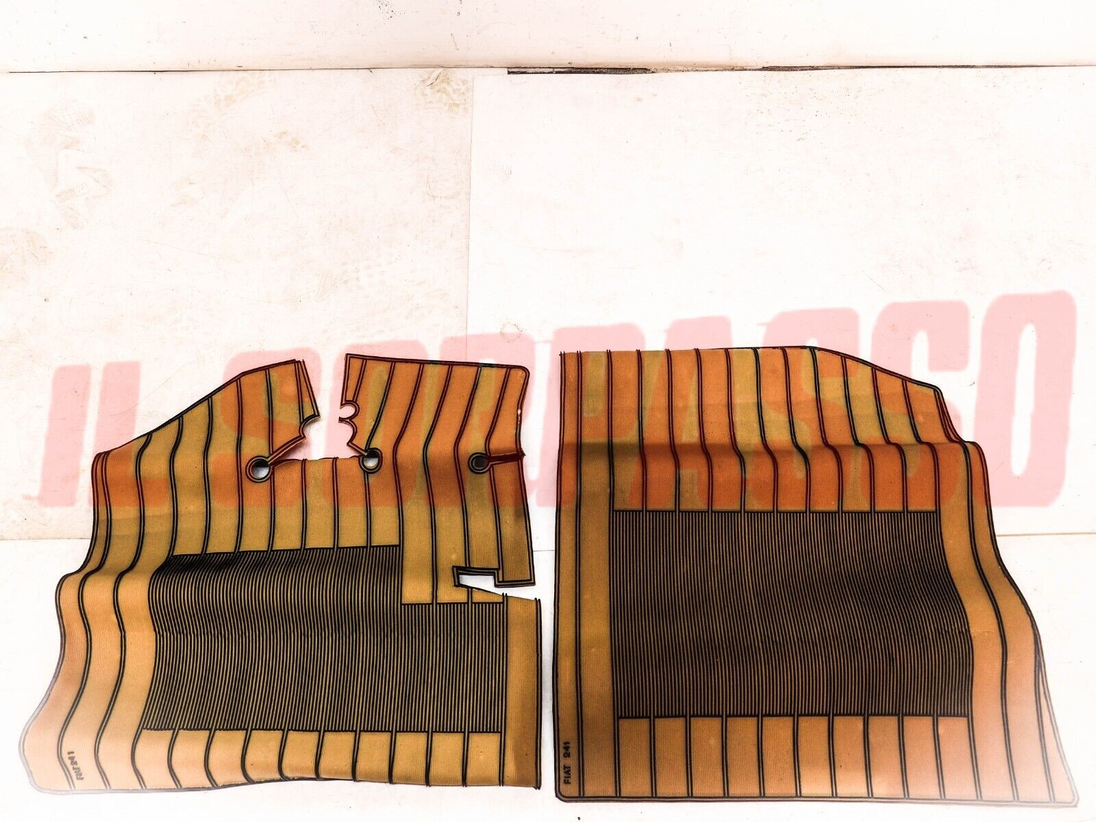 SOPRA TAPPETI MARRONI E NERI FIAT 241  ORIGINALI FILGOMMA