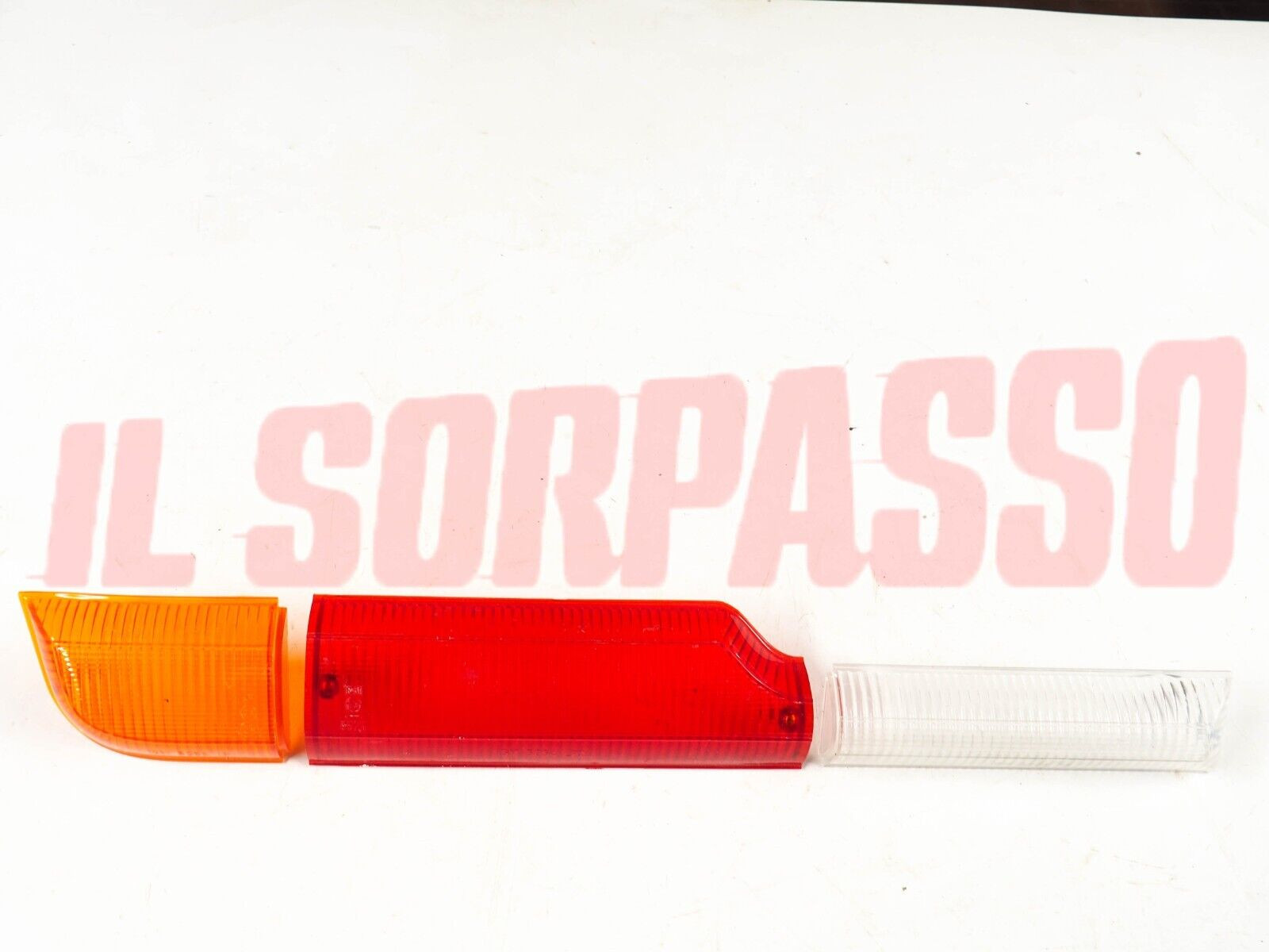 PLASTICHE FARO FANALE POSTERIORE SINISTRO LANCIA FLAVIA 2000 BERLINA LX ORIGINAL