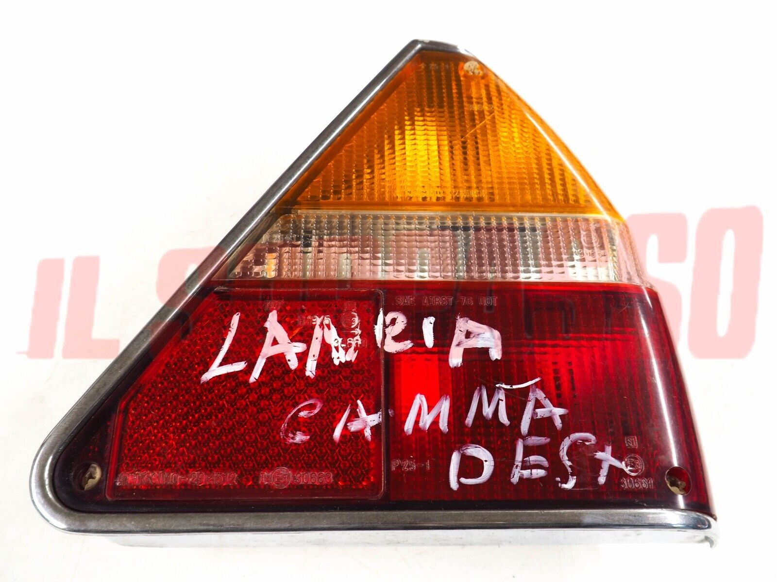 FANALE FARO POSTERIORE DESTRO LANCIA GAMMA BERLINA ORIGINALE ALTISSIMO DIFETTATO