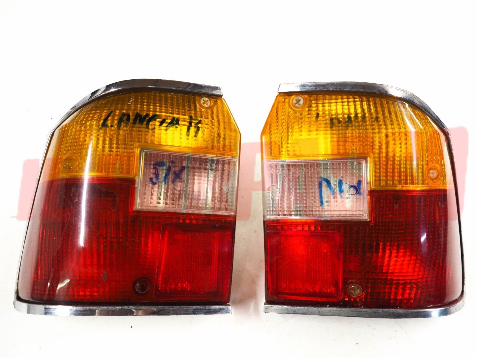 FANALI FARI POSTERIORI DESTRO + SINISTRO LANCIA BETA HPE OLSA BORDO CROMATO