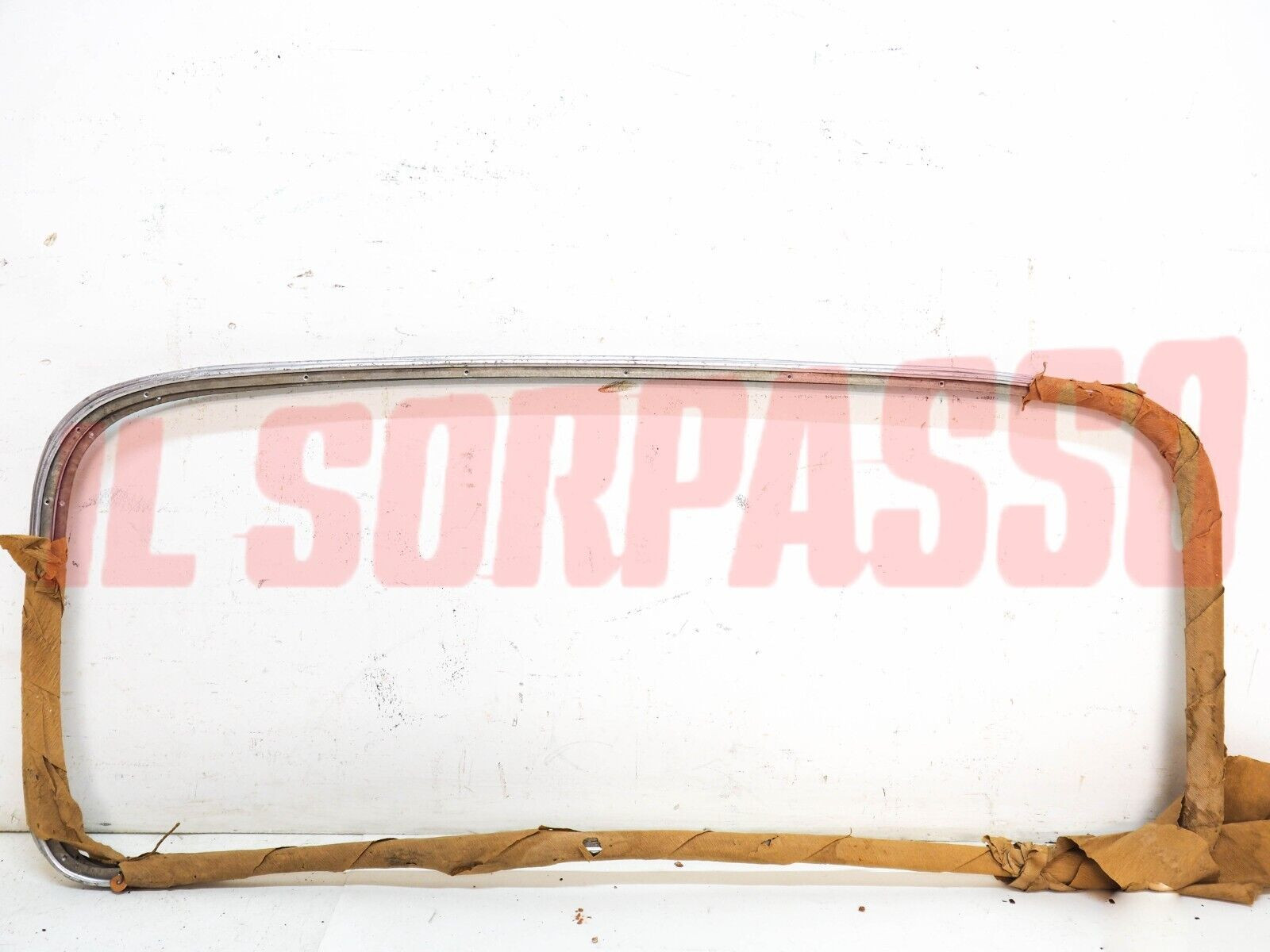 MODANATURA PROFILO CONTORNO VETRO PARABREZZA LANCIA ARDEA ORIGINALE