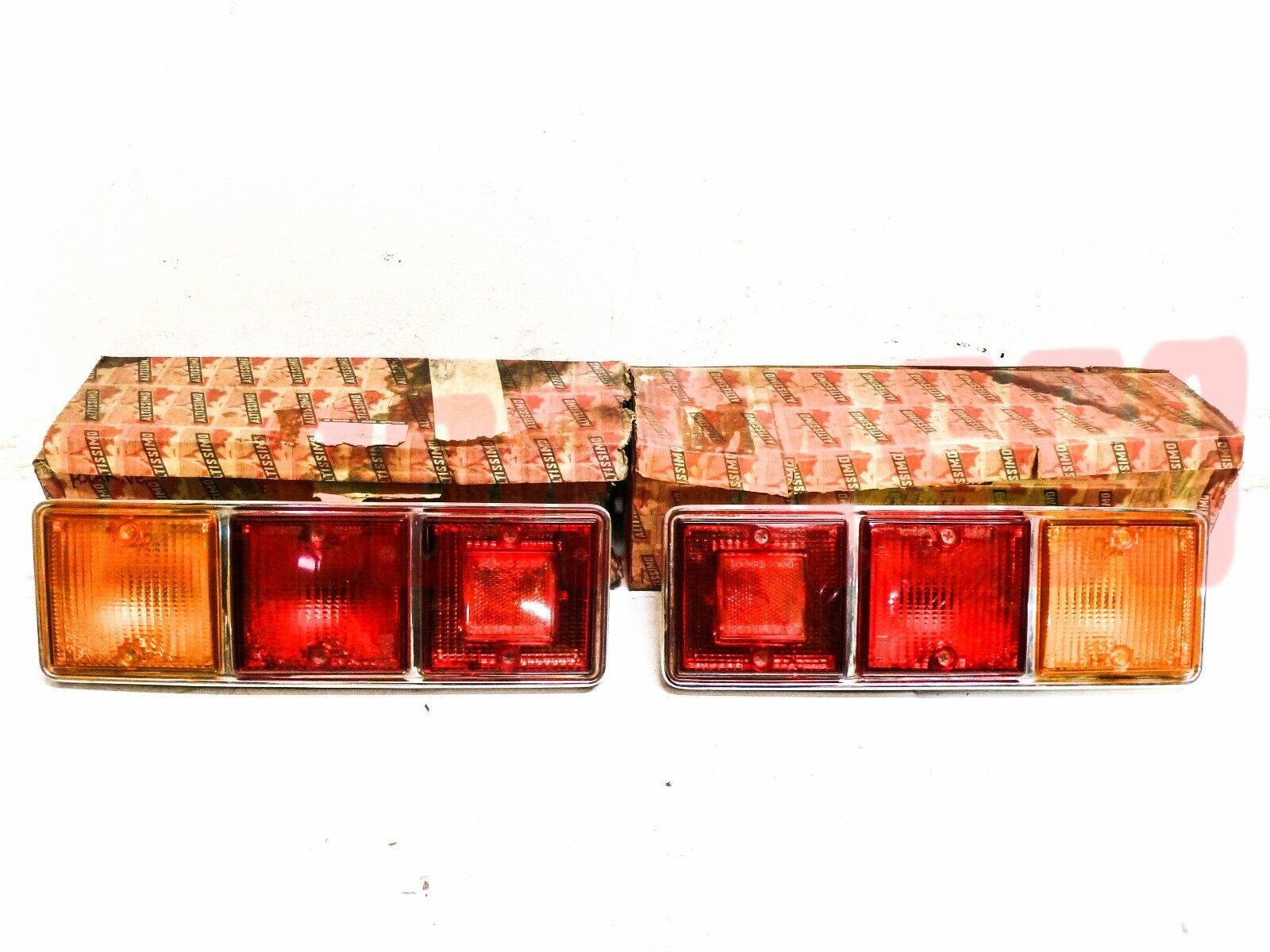 FANALI POSTERIORI DESTRO SINISTRO FIAT 132 1 SERIE ORIGINALI ALTISSIMO