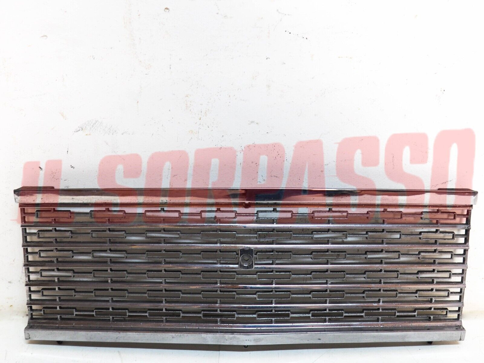 MASCHERINA GRIGLIA CALANDRA FIAT 125 BERLINA SPECIAL  1 SERIE ORIGINALE USATA