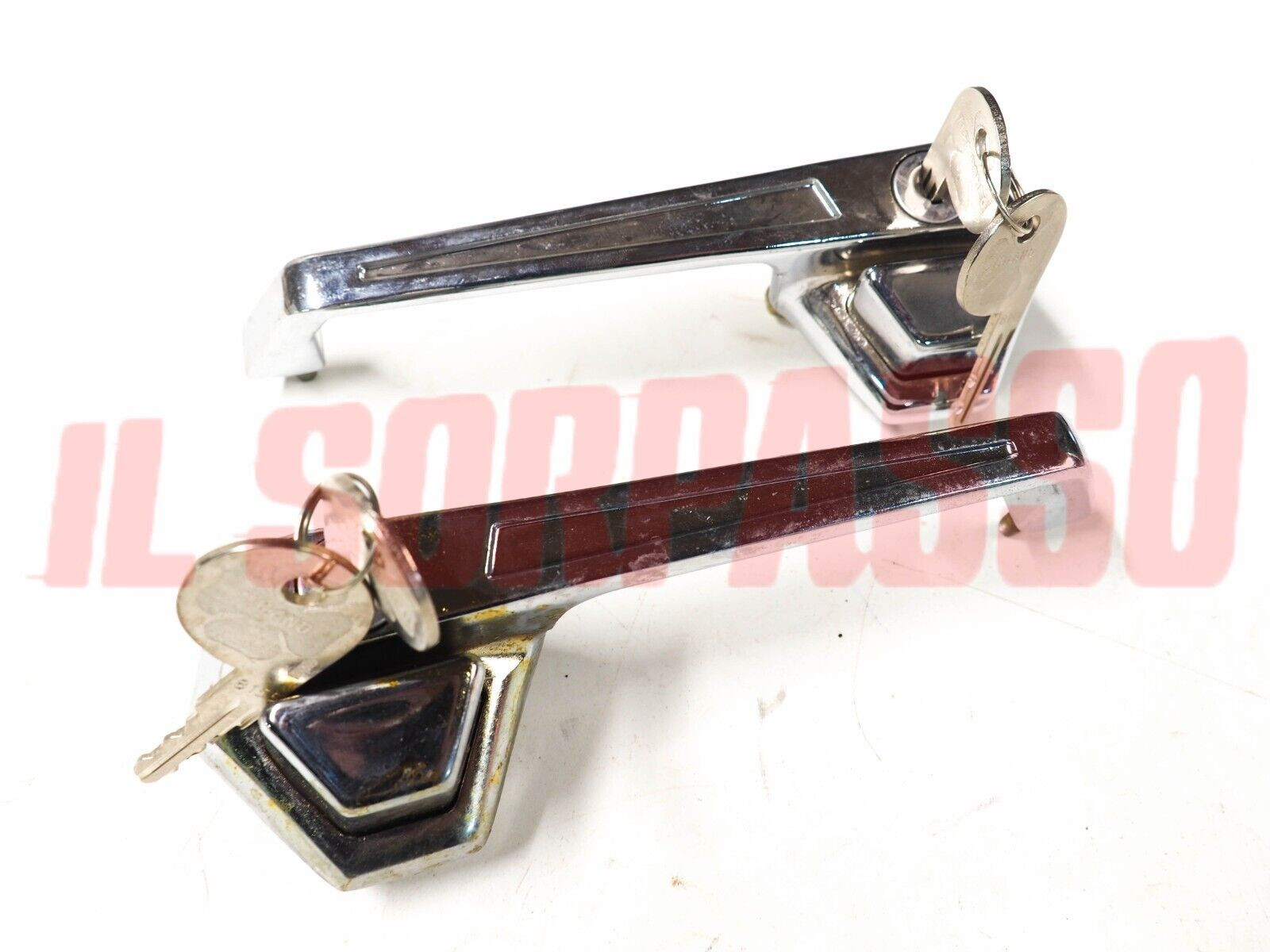 MANIGLIA PORTA ANTERIORE DESTRA + SINISTRA A.R ALFETTA BERLINA 1.6 1.8 ORIGINALI