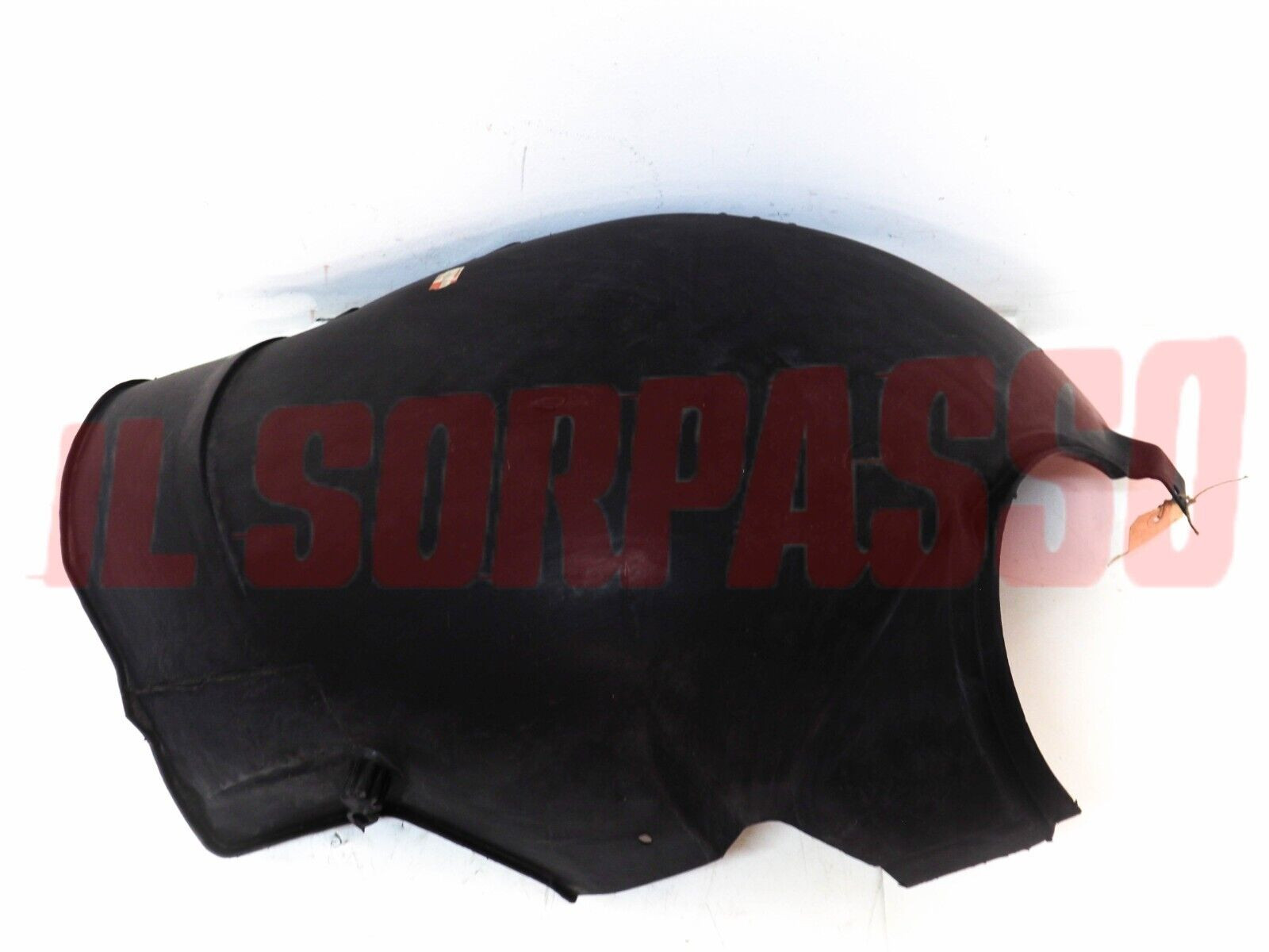 RIPARO CARTER PASSARUOTA POSTERIORE SINISTRO LANCIA THEMA FERRARI 8.32 82397933