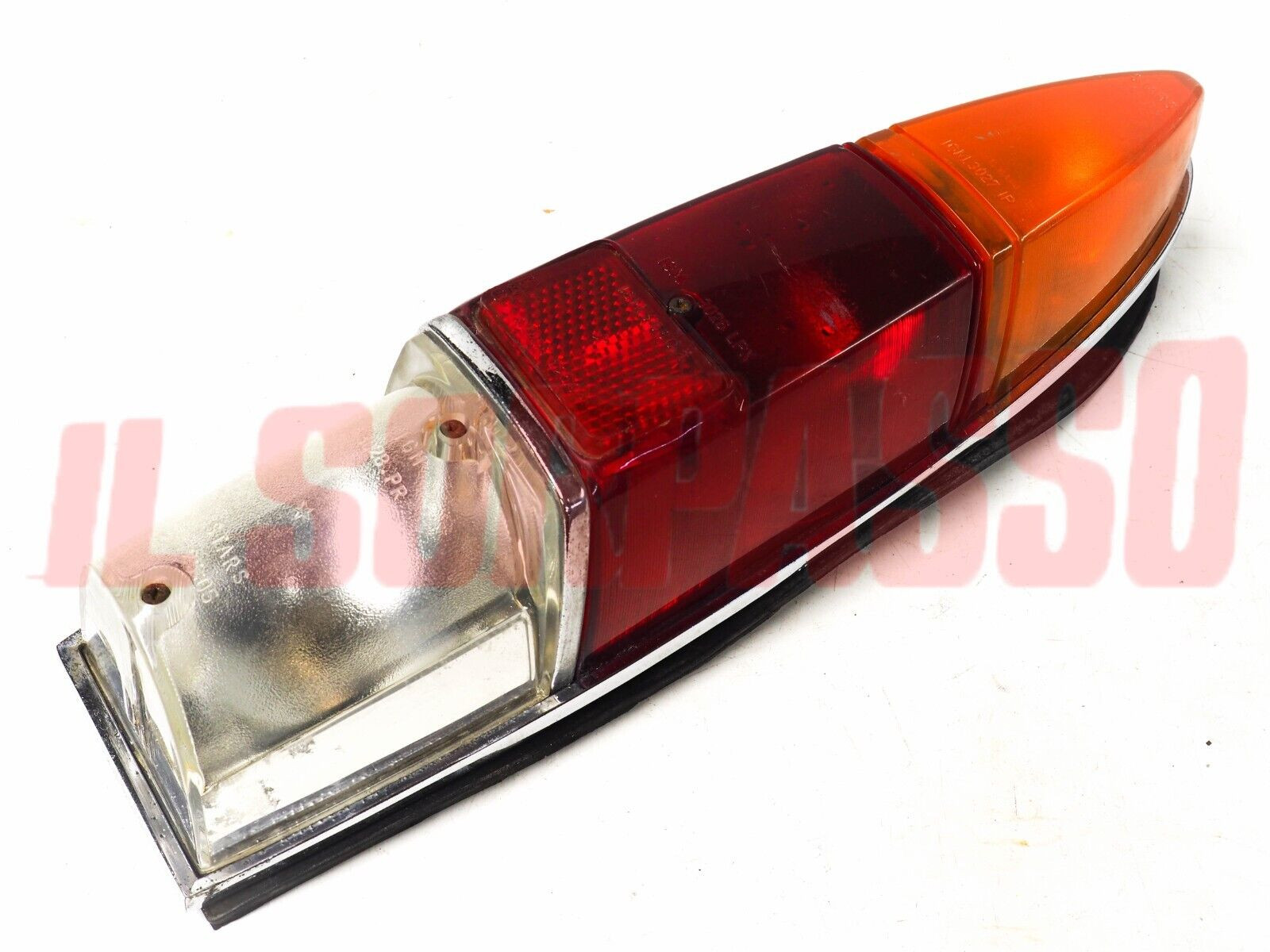 FANALE POSTERIORE + GUARNIZIONE FIAT 2300 BERLINA ORIGINALE STARS