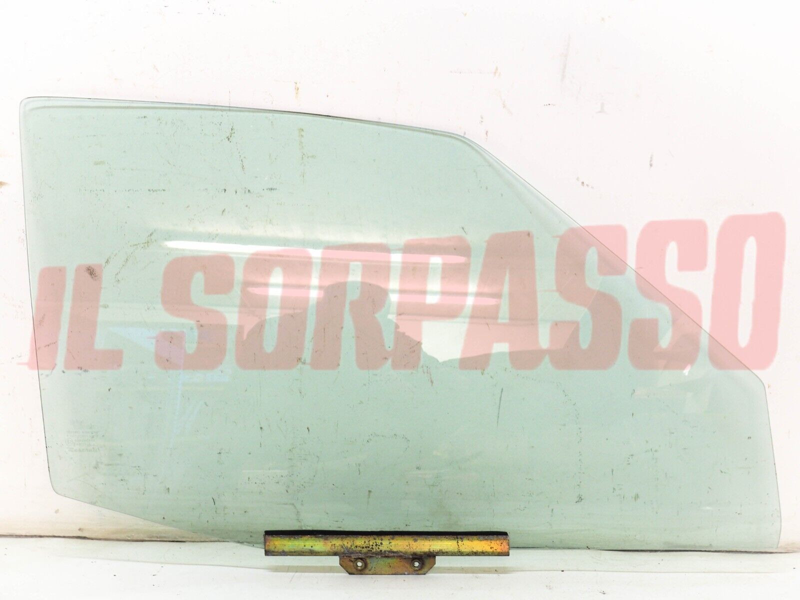 VETRO SCENDENTE PORTA ANTERIORE DESTRO MASERATI BITURBO 420 QUATTROPORTE VERDE