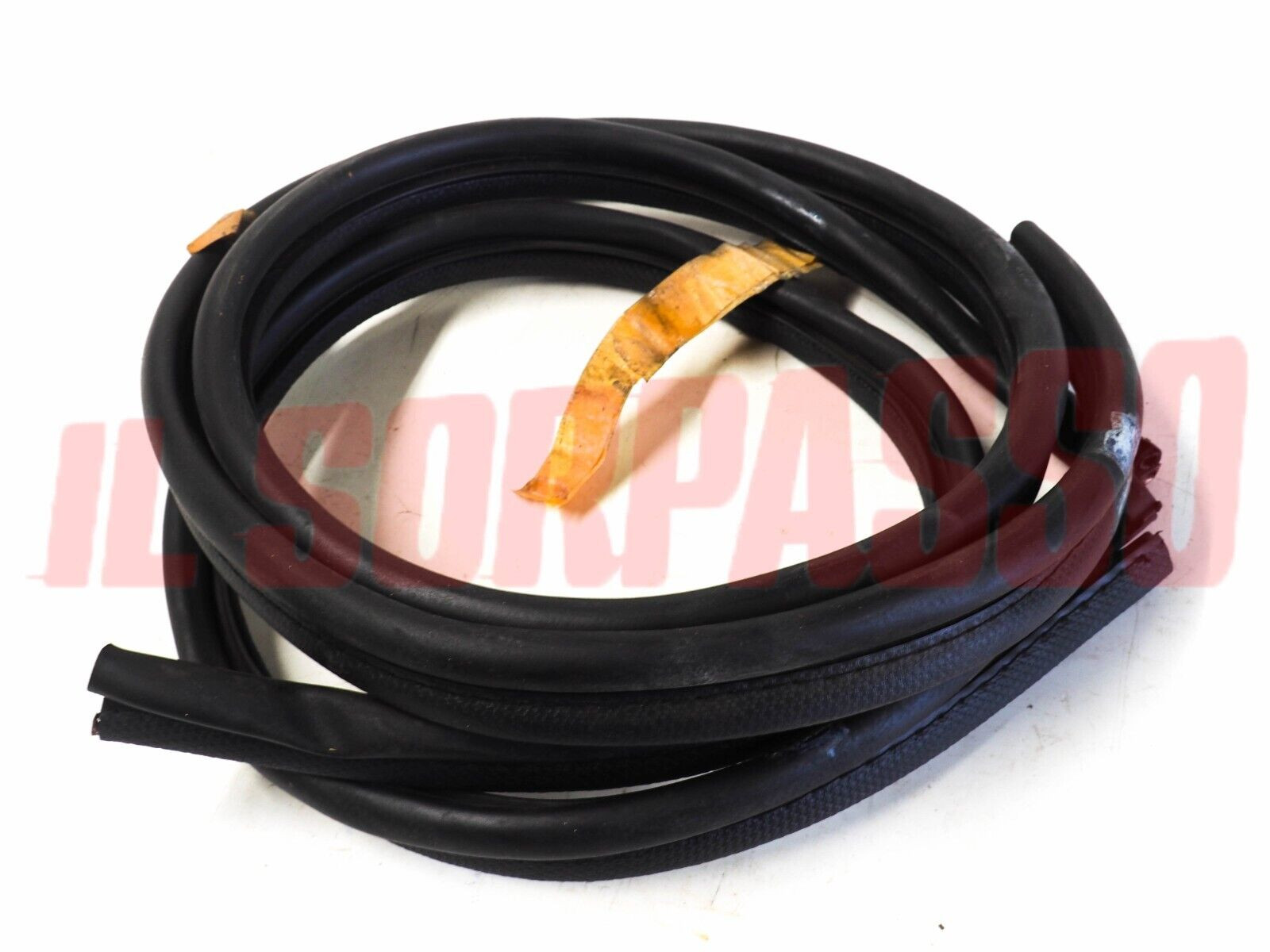 GUARNIZIONE VANO PORTA ANTERIORE DESTRA AUTOBIANCHI A111 CON ANGOLI STAMPATI