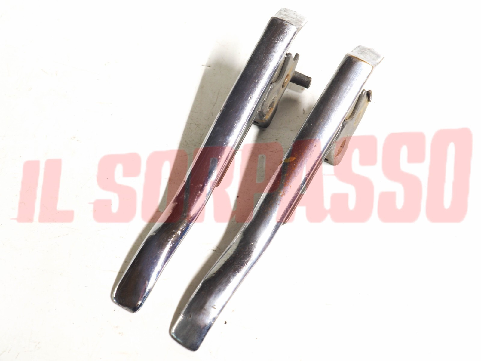 MANIGLIE PORTA DESTRA + SINISTRA FIAT 1500 6 CILINDRI ORIGINALI NOS