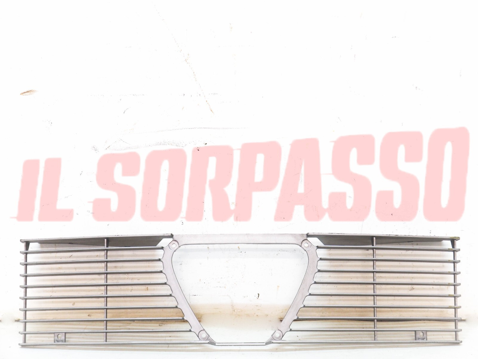 MASCHERINA GRIGLIA GRIGIA ALFA ROMEO ALFETTA BERLINA 1.8 1.8 2.0 ORIGINALE