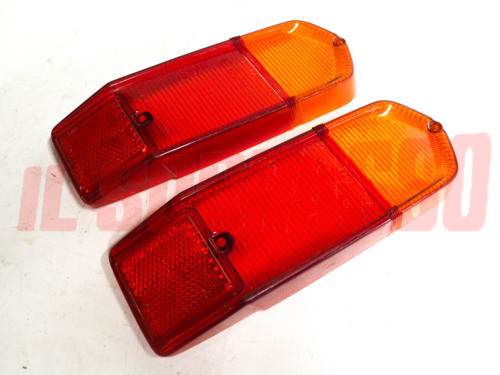 PLASTICHE FANALI POSTERIORI FIAT 124 FAMILIARE ORIGINALI STARS