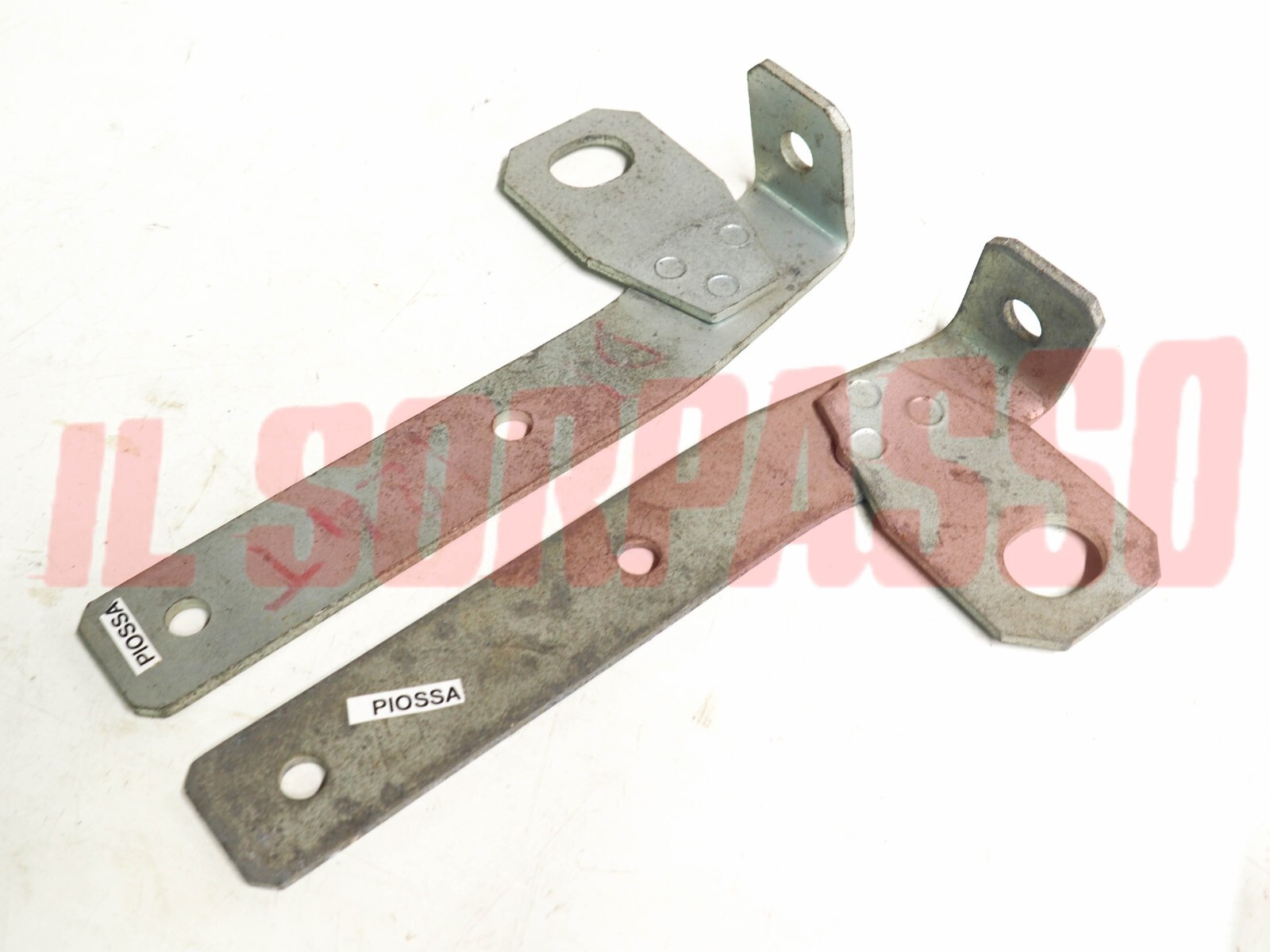 STAFFE PARAURTI ANTERIORE DESTRA + SINISTRA FIAT 124 BERLINA ORIGINALI