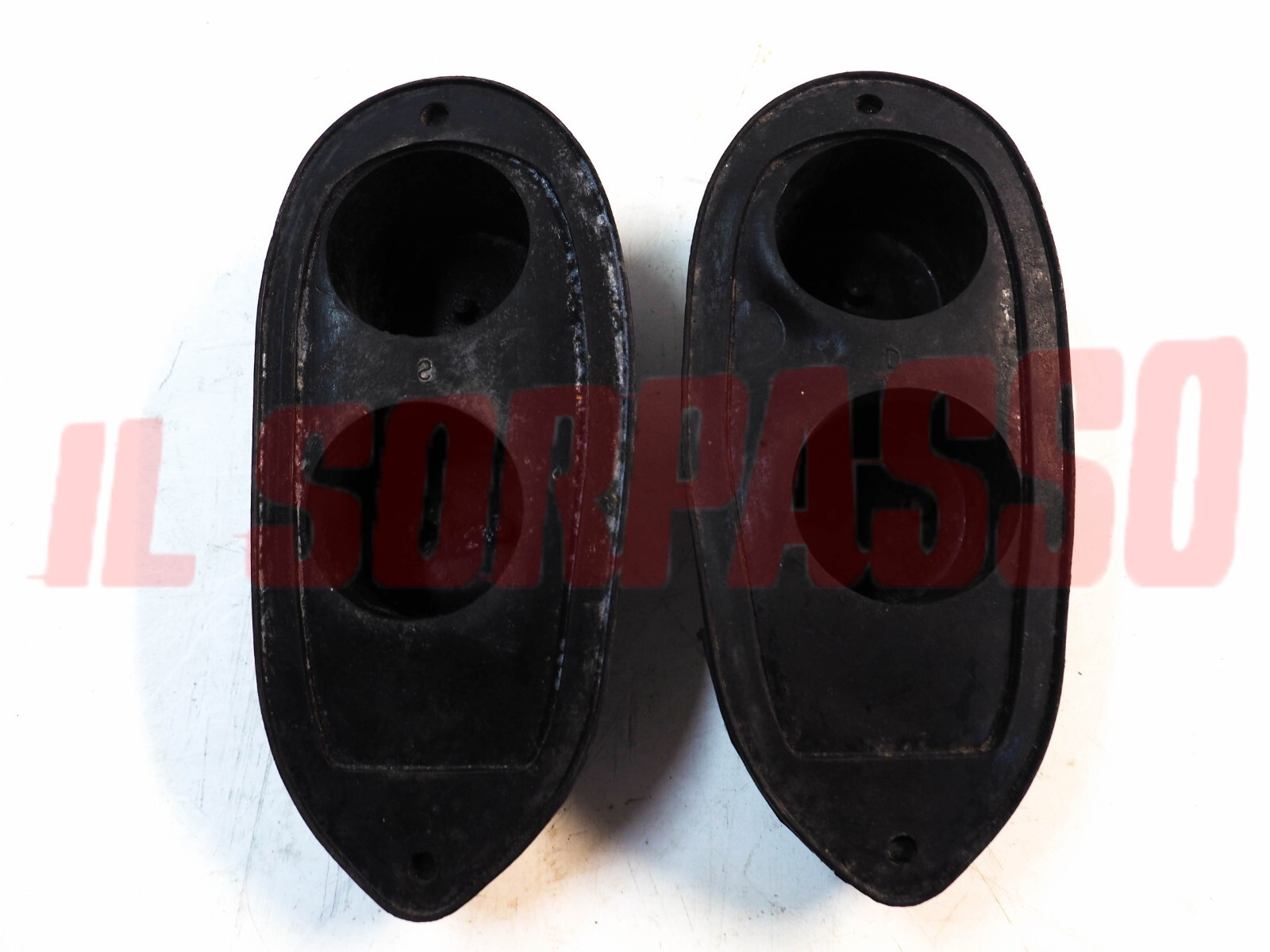 CUFFIE FANALI FARI POSTERIORI TIPO FIAT 600 2S MODIFICA FIAT TOPOLINO BELVEDERE