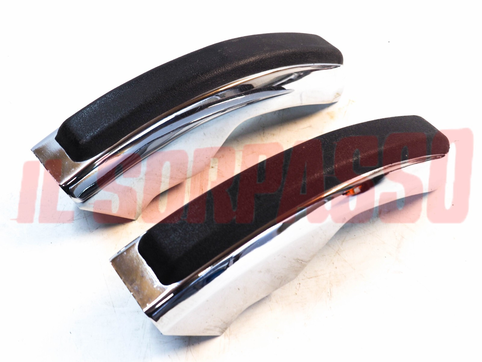 ROSTRI BORCHIE PARAURTI POSTERIORE DESTRA + SINISTRA FIAT 124 SPORT COUPE CC