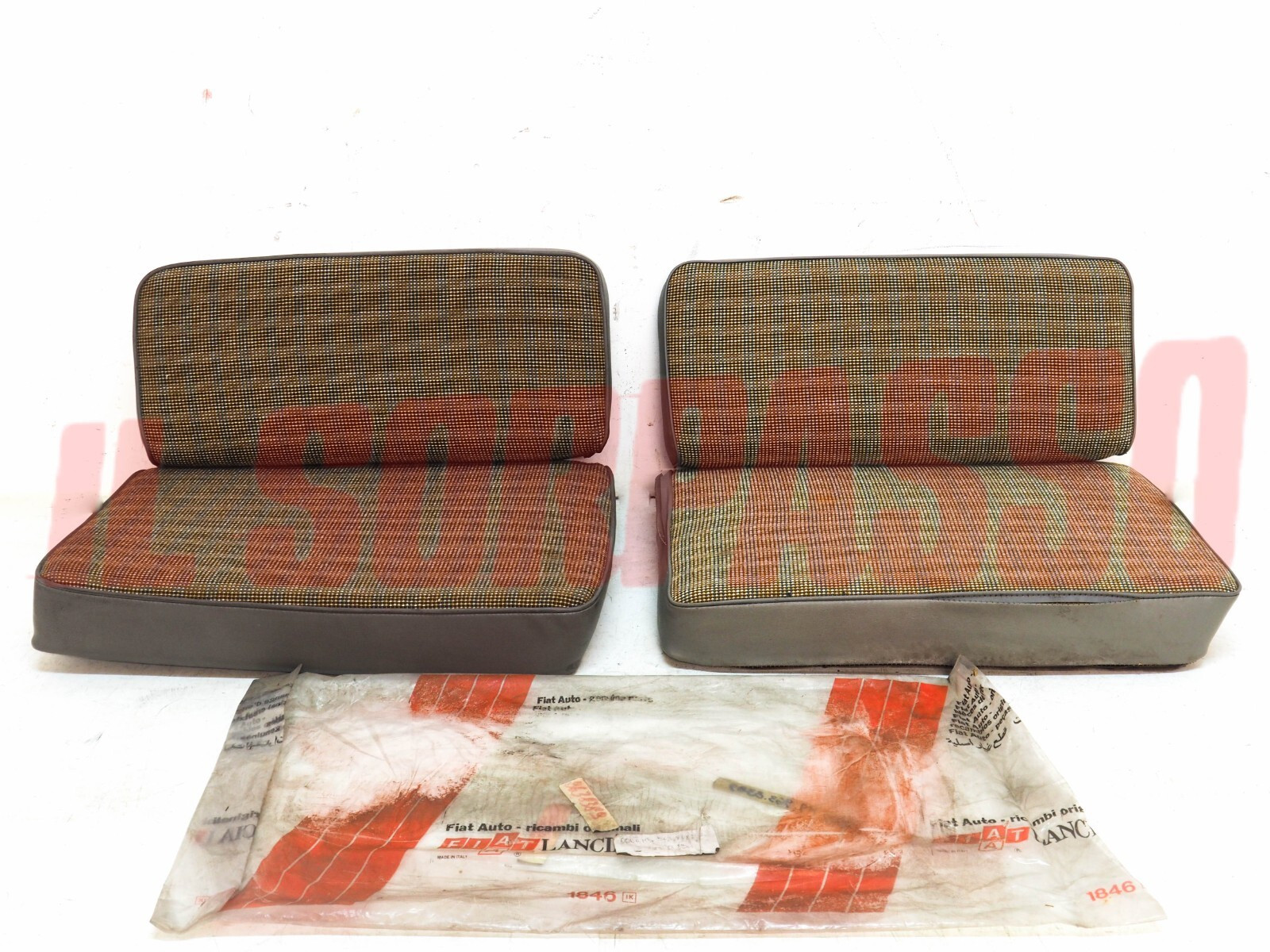 CUSCINI SEDILI RIBALTABILI CENTRALI FIAT 900 E PANORAMA ORIGINALI MAI MONTATI