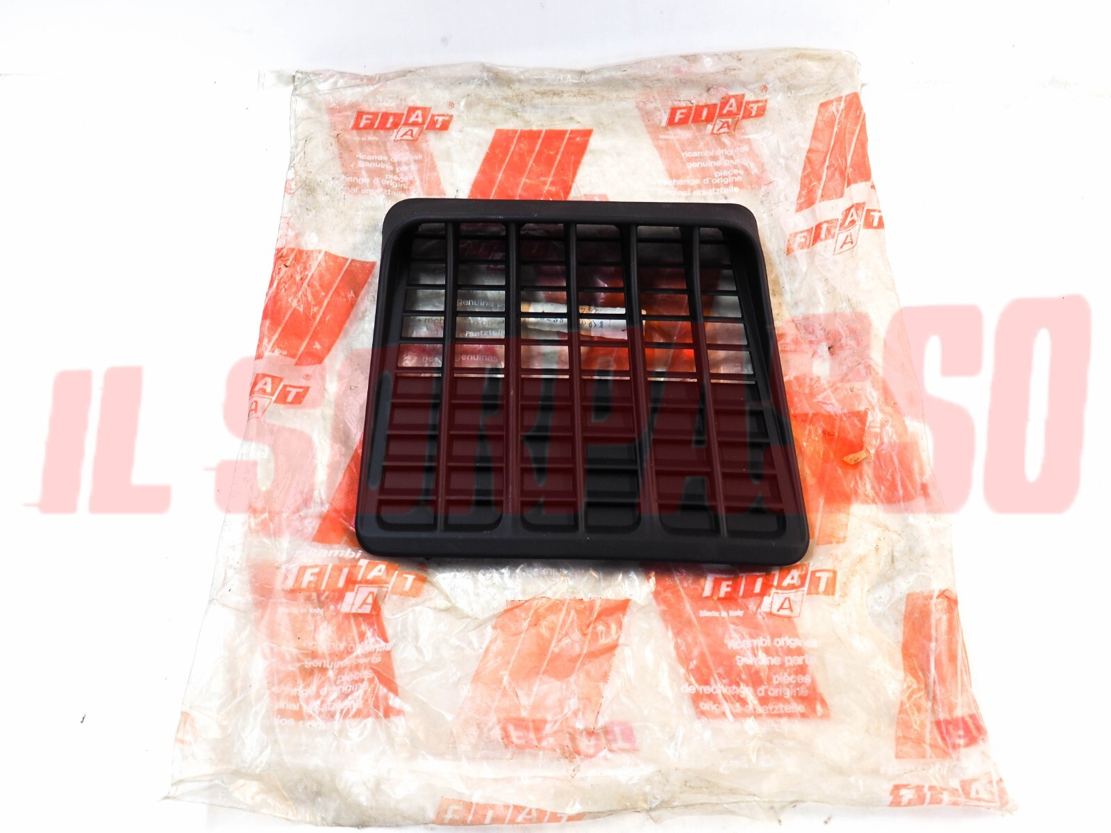 GRIGLIA PRESA ARIA COFANO ANTERIORE FIAT RITMO 105 - 125 TC ORIGINALE 5933258