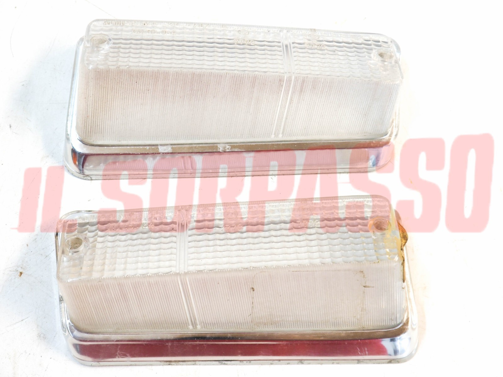 PLASTICHE FANALINI FRECCE ANTERIORI ALFA ROMEO 1750 2000 BERLINA ALTISSIMO