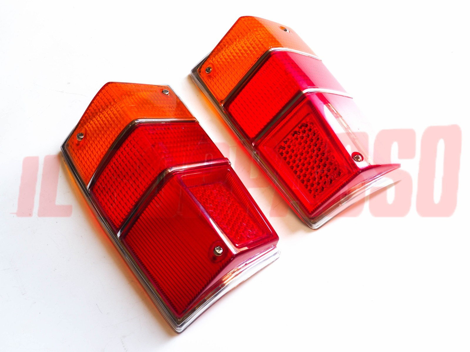 PLASTICHE FANALI FARI POSTERIORI DESTRO SINISTRO SIMCA 1100 FAMILIARE ORIGINALI