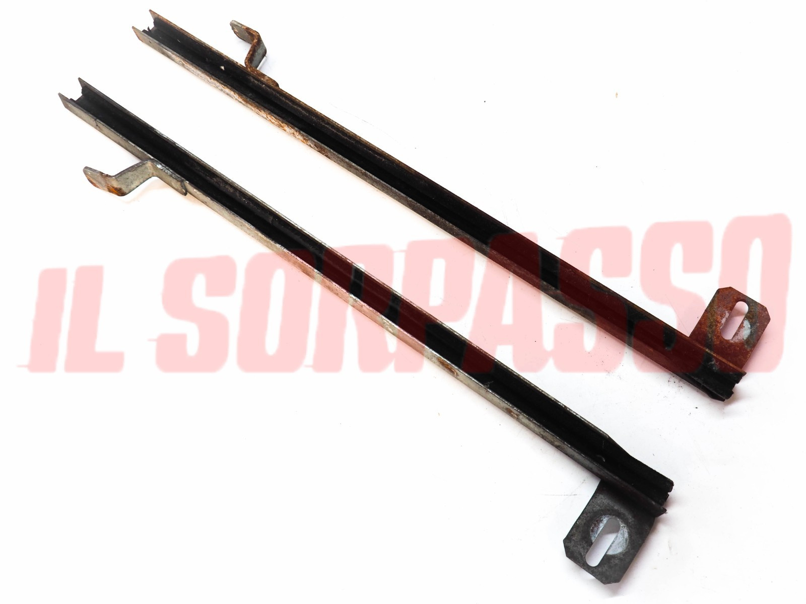 ASTA GUIDA VETRO SCENDENTE PORTA DESTRA SINISTRA FIAT 124 SPIDER SPORT ORIGINALI