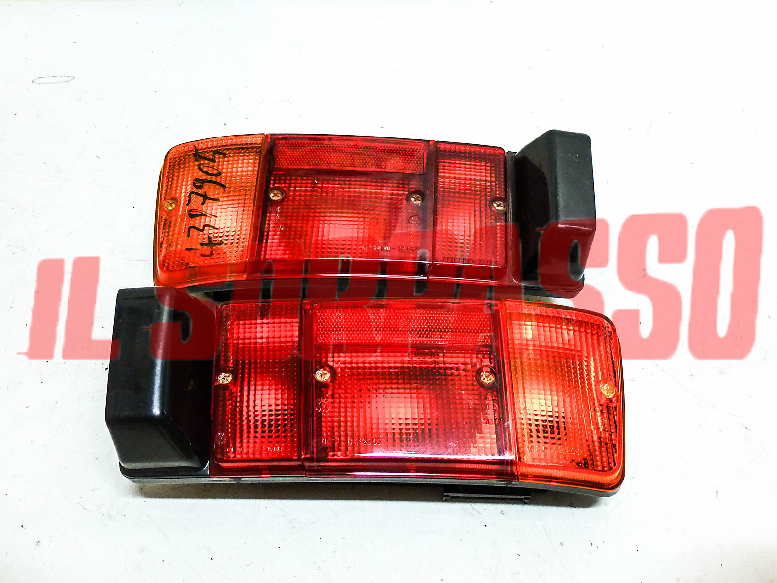 FANALI POSTERIORI DESTRO SINISTRO FIAT 127 L SENZA RETROMARCIA ORIGINALI