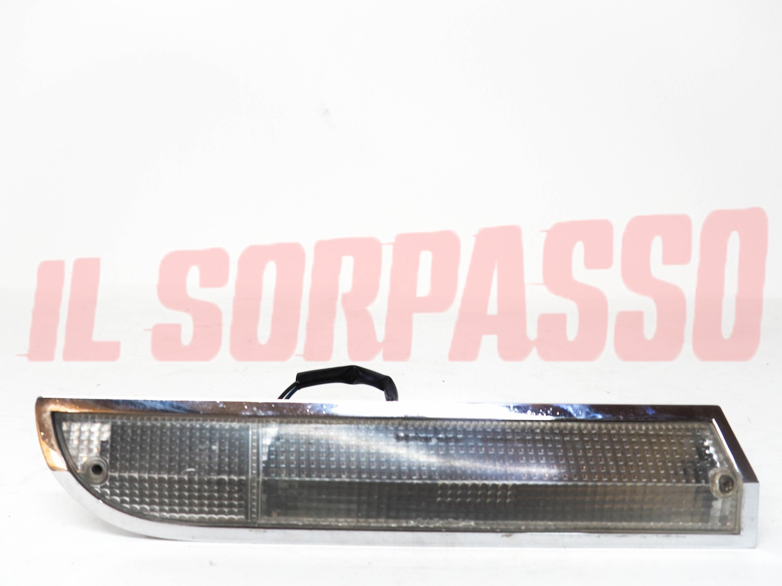 FANALINO ANTERIORE FRECCIA DESTRO IN METALLO PEUGEOT 504 MK1 ORIGINALE SEIMA