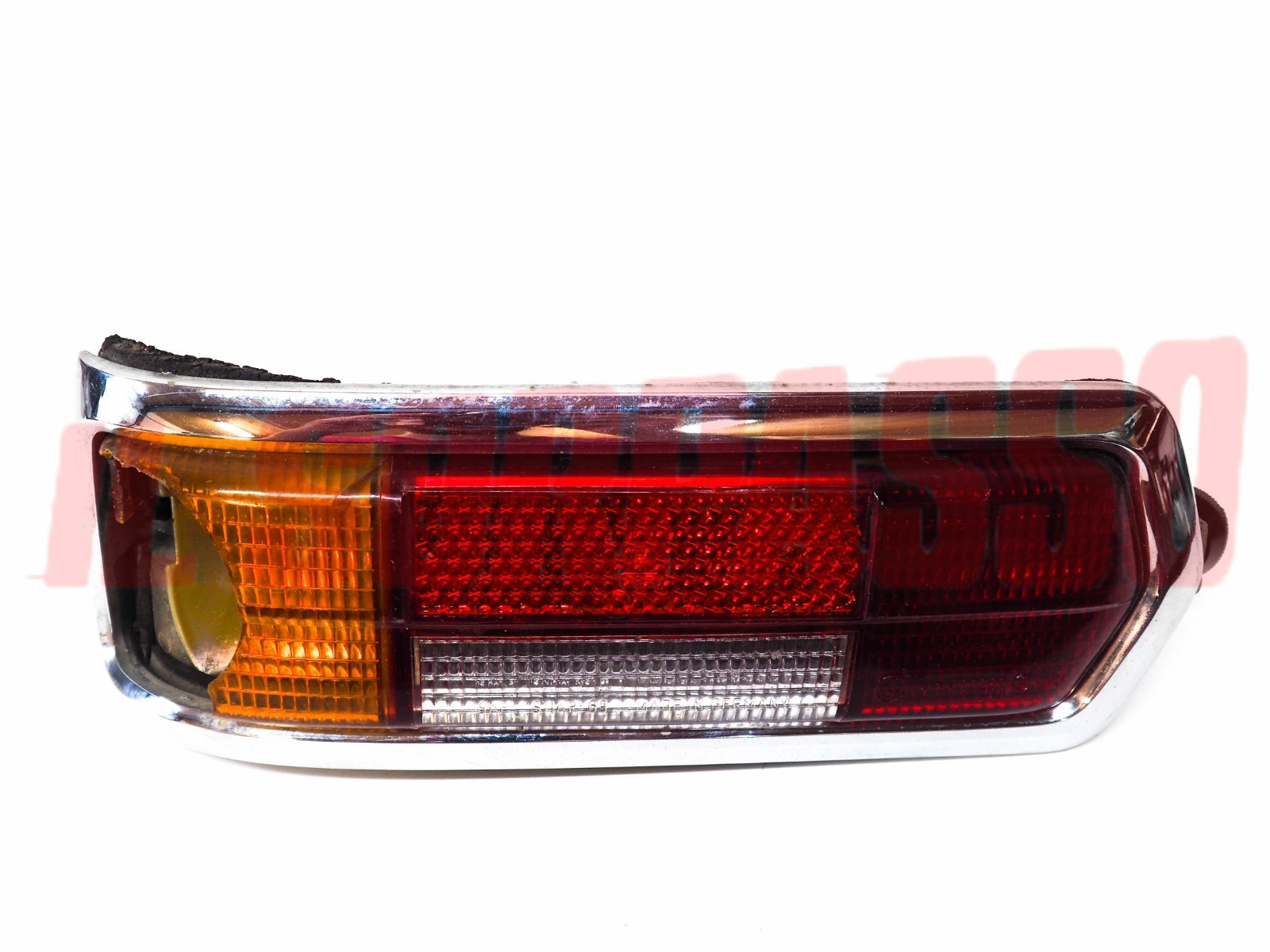 FANALE POSTERIORE SINISTRO MERCEDES W108 ORIGINALE CON PLASTICA ROTTA