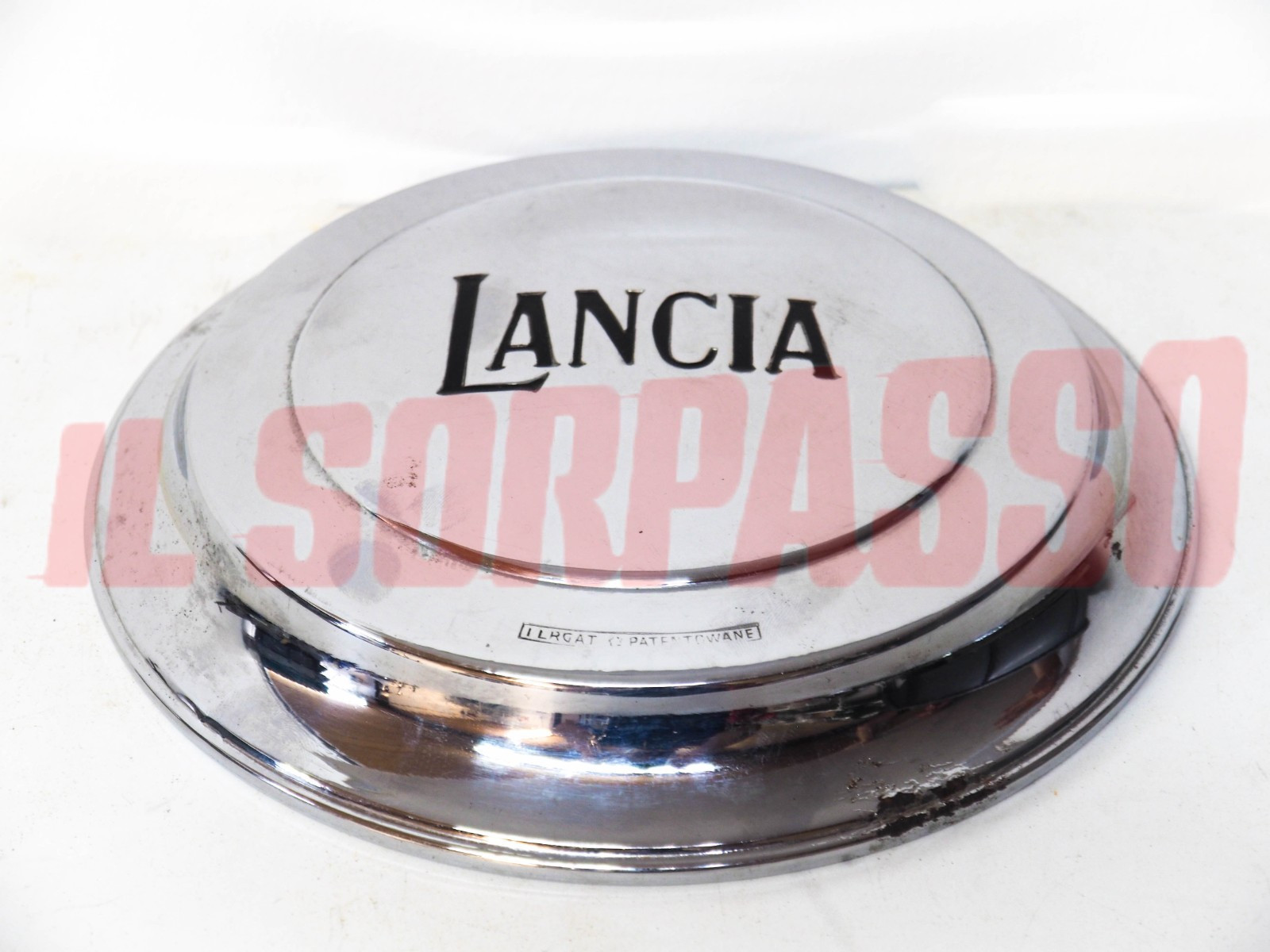 COPPA RUOTA CERCHIO FERGAT BORCHIA CROMATA LANCIA AUGUSTA ORIGINALE NOS