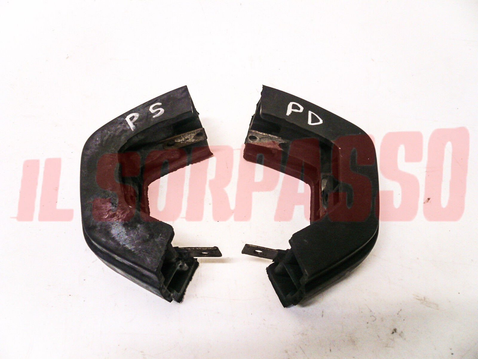 ROSTRO PARAURTI POSTERIORE DESTRO + SINISTRO ALFA ROMEO ALFETTA BERLINA 2 SERIE