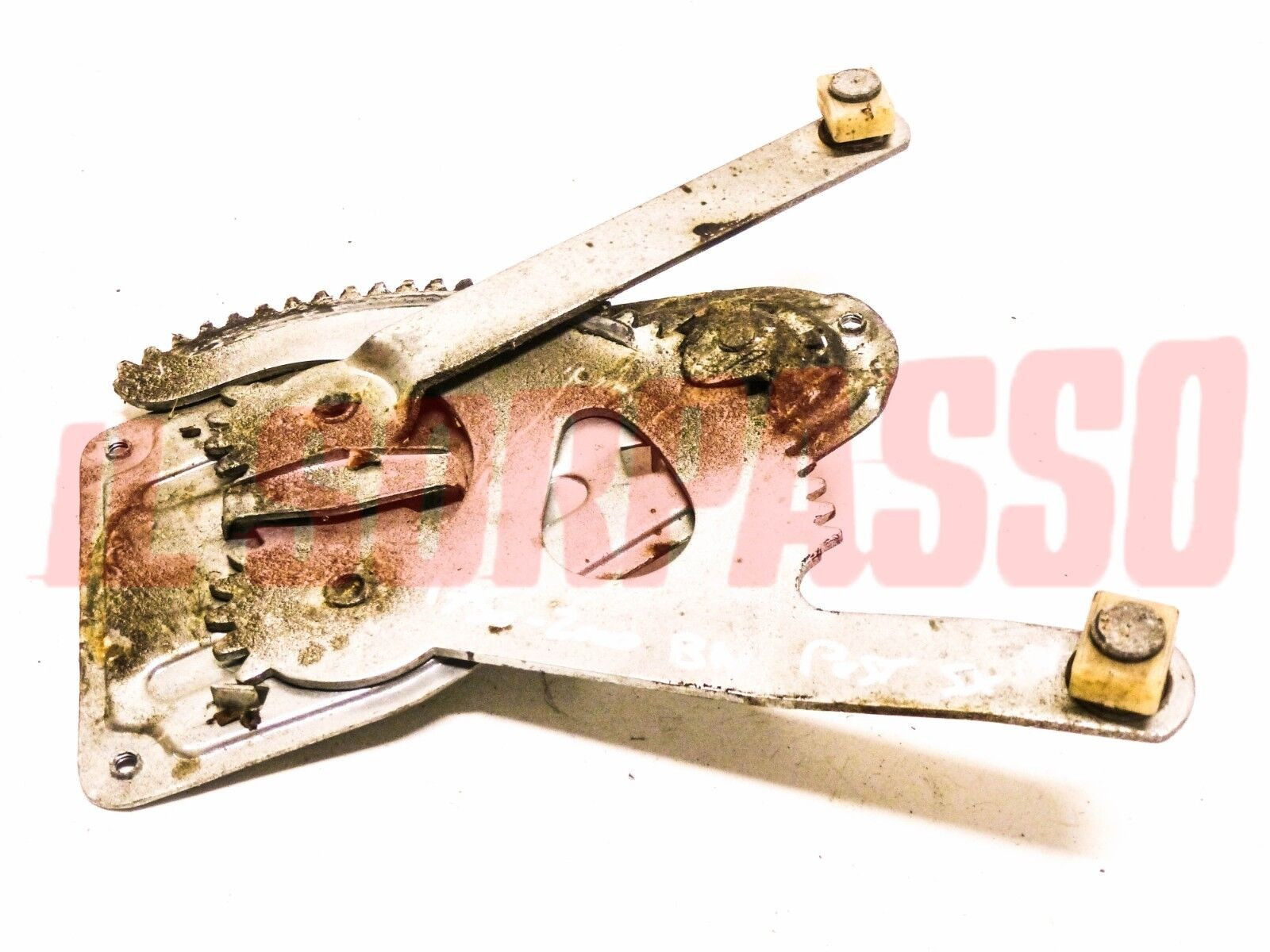 MACCHINETTA ALZAVETRO POSTERIORE SINISTRA ALFA ROMEO 1750 2000 BERLINA