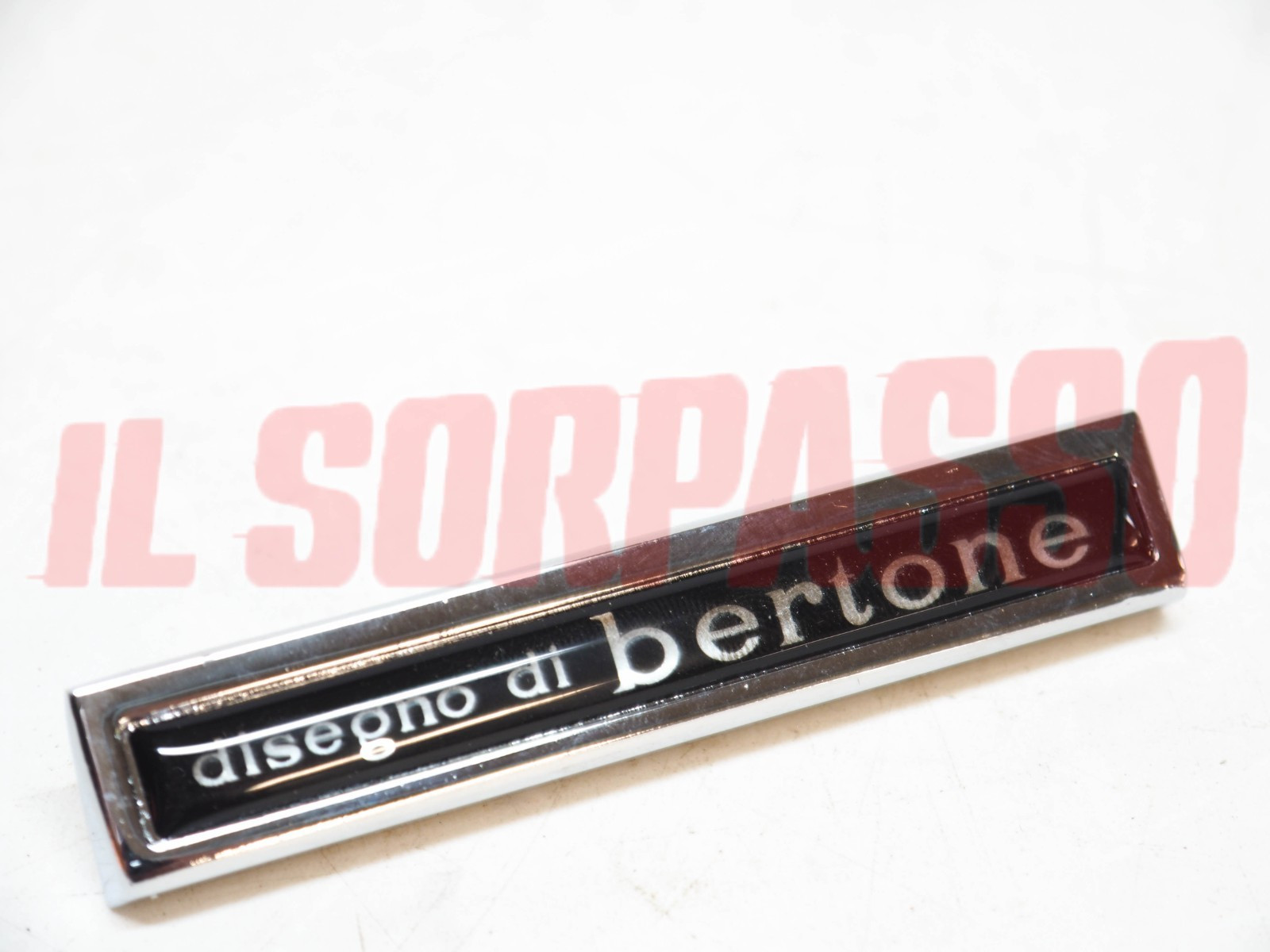 FREGIO SCRITTA DISEGNO DI BERTONE PARAFANGO METALLO ALFA ROMEO GIULIA SPRINT GT