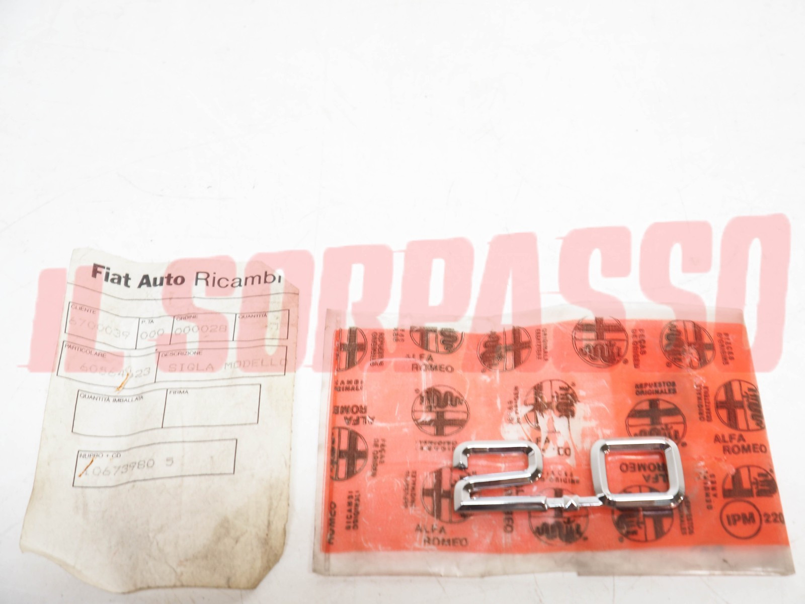 SCRITTA RIVESTIMENTO POSTERIORE ALFA ROMEO DUETTO SPIDER 4 SERIE 2.0 ORIGINALE