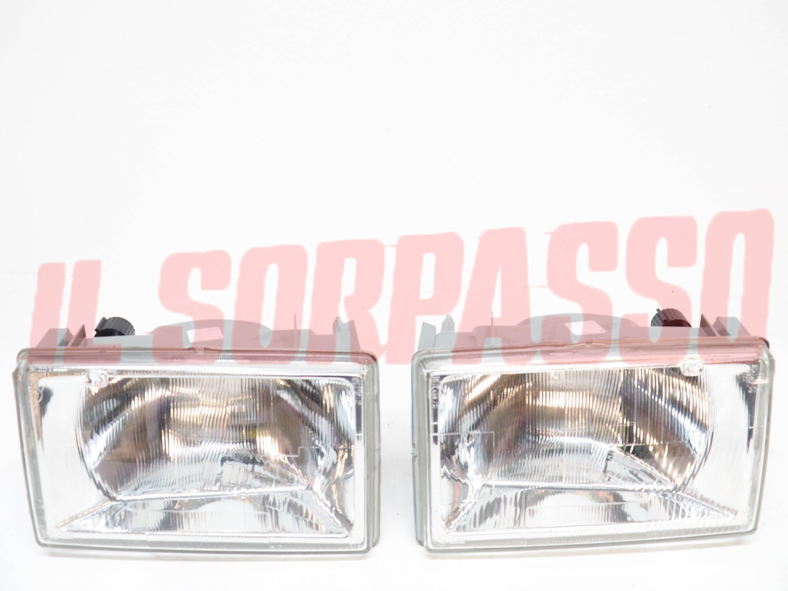 GRUPPI OTTICI FANALI FARI DESTRO + SINISTRO RENAULT R9 FINO AL 1988 CIBIE