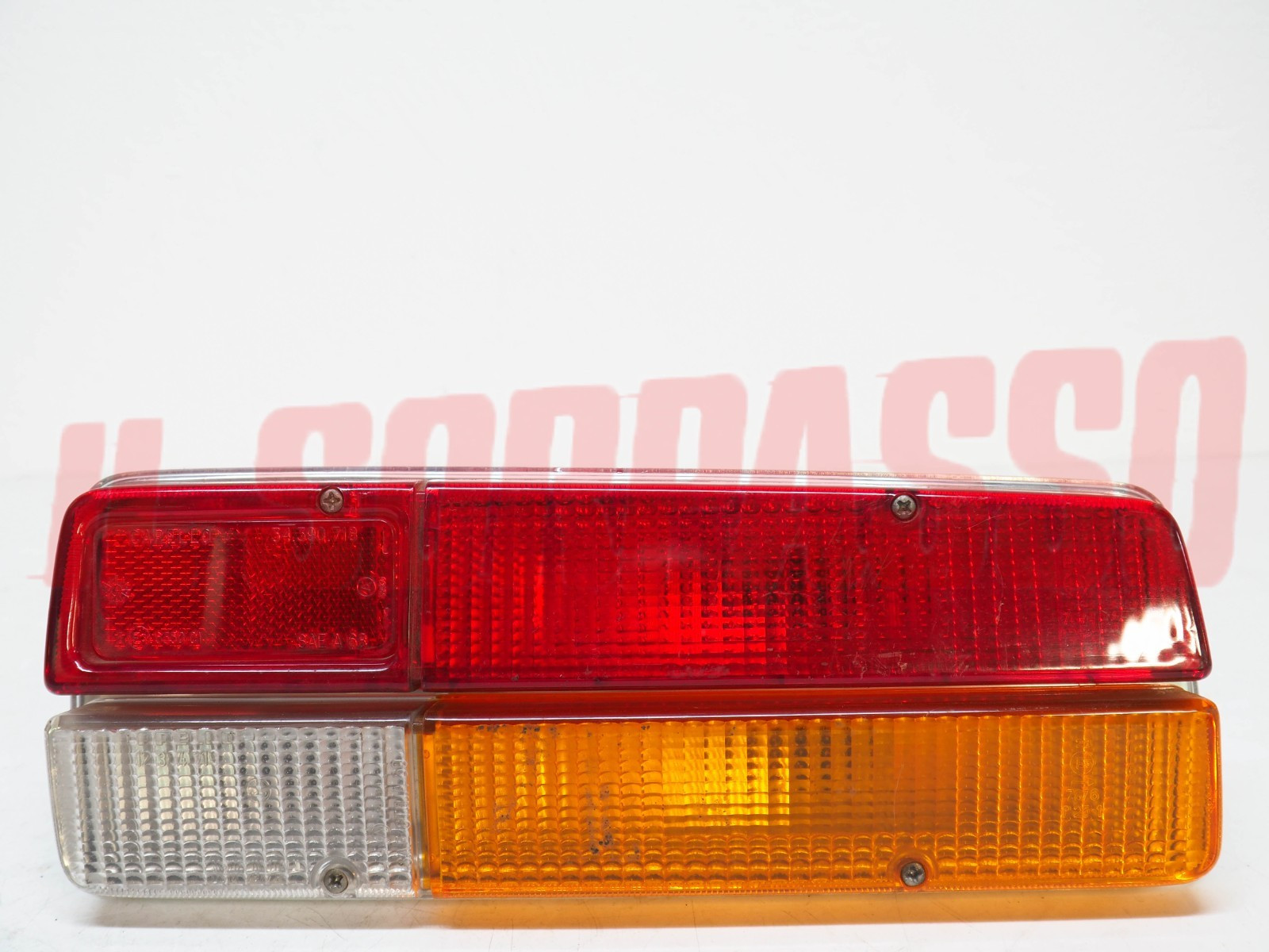 FANALE POSTERIORE DESTRO MASERATI MERAK BORA DE TOMASO PANTERA A.R 2000 CARELLO