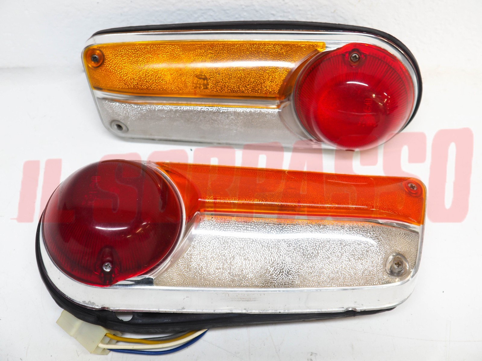 FANALI FARI POSTERIORI + CUFFIE + PLASTICHE LANCIA FULVIA COUPE HF CARELLO NOS