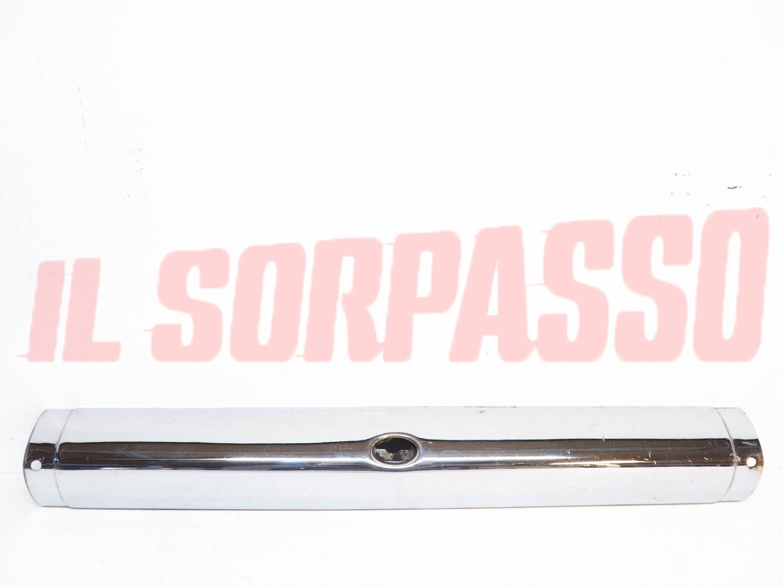 PARAURTI POSTERIORE CENTRALE ALFA ROMEO DAUPHINE ONDINE ORIGINALE NOS