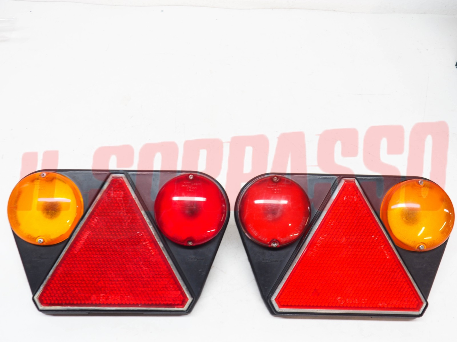 FANALI FARI POSTERIORI RIMORCHI AUTOCARRI FIAT OM ANNI 70 80 LEART SENZA TARGA