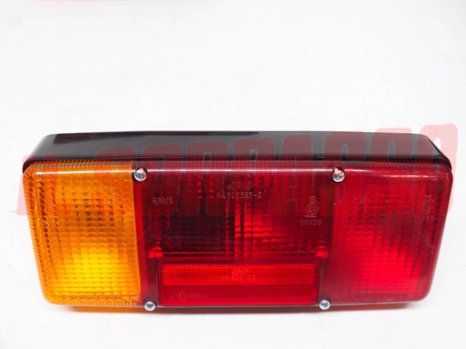 FANALE POSTERIORE SINISTRO IVECO DAILY - GRINTA MARCA ARIC