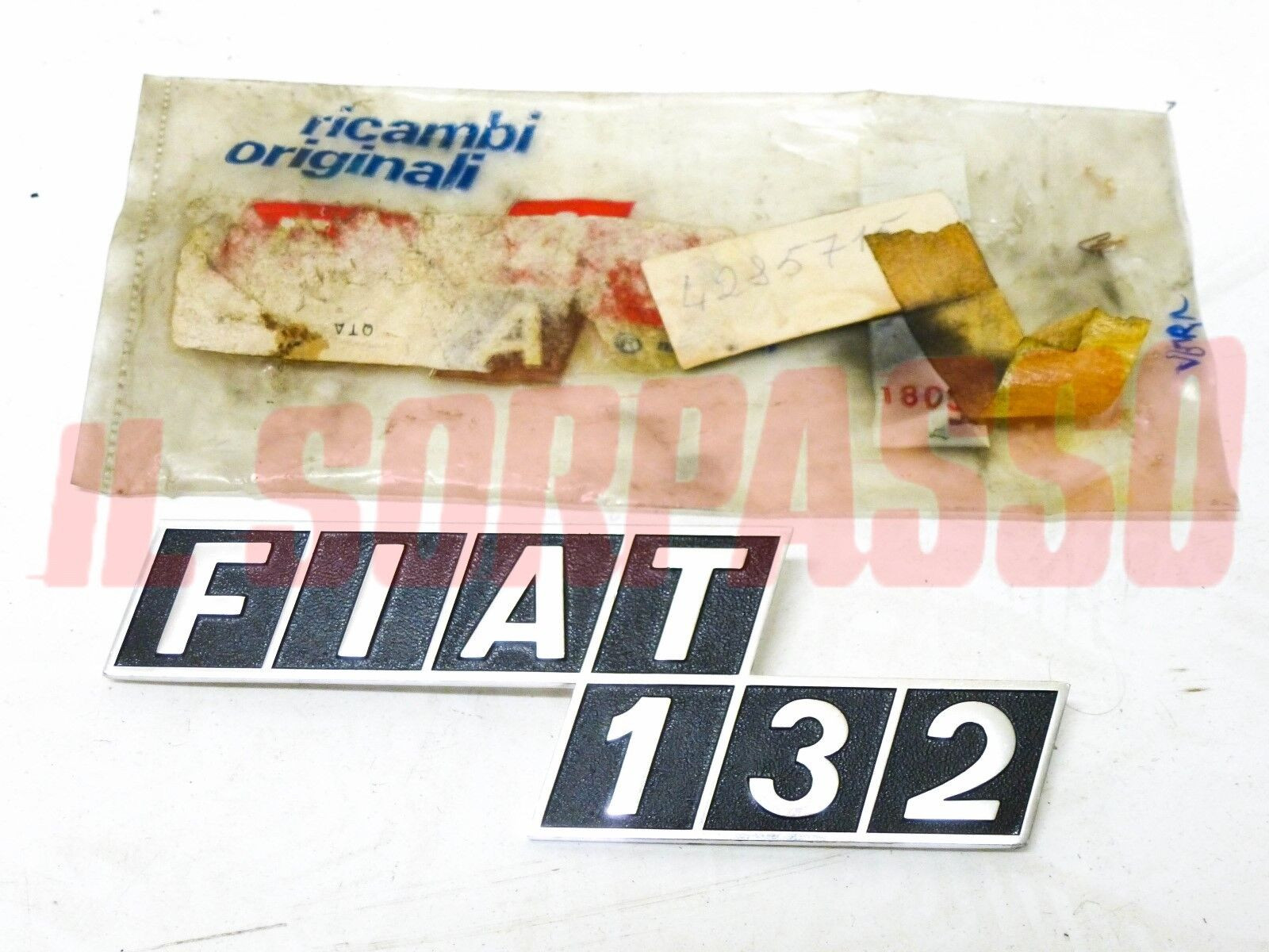 SCRITTA SIGLA COFANO POSTERIORE FIAT 132 ALLUMINIO ORIGINALE