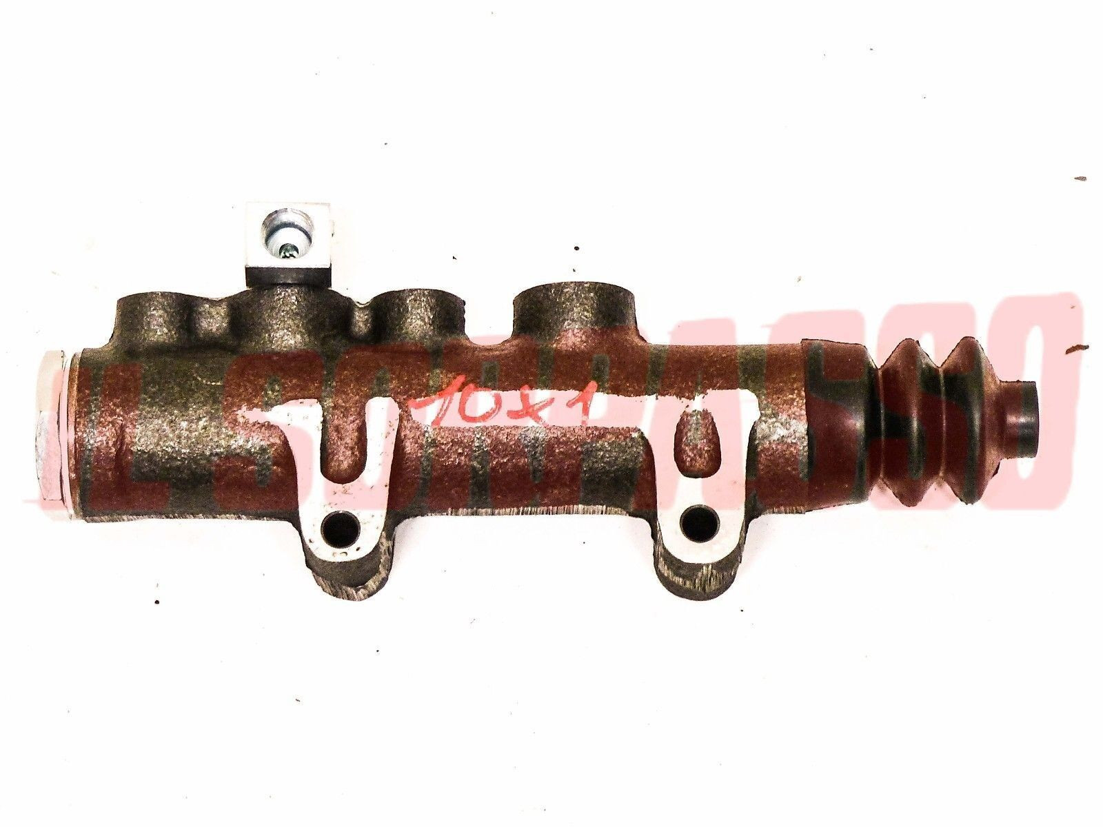 POMPA FRENI CON RACCORDI 10X1 FIAT 900 T - E PULMINO PANORAMA CORIASCO