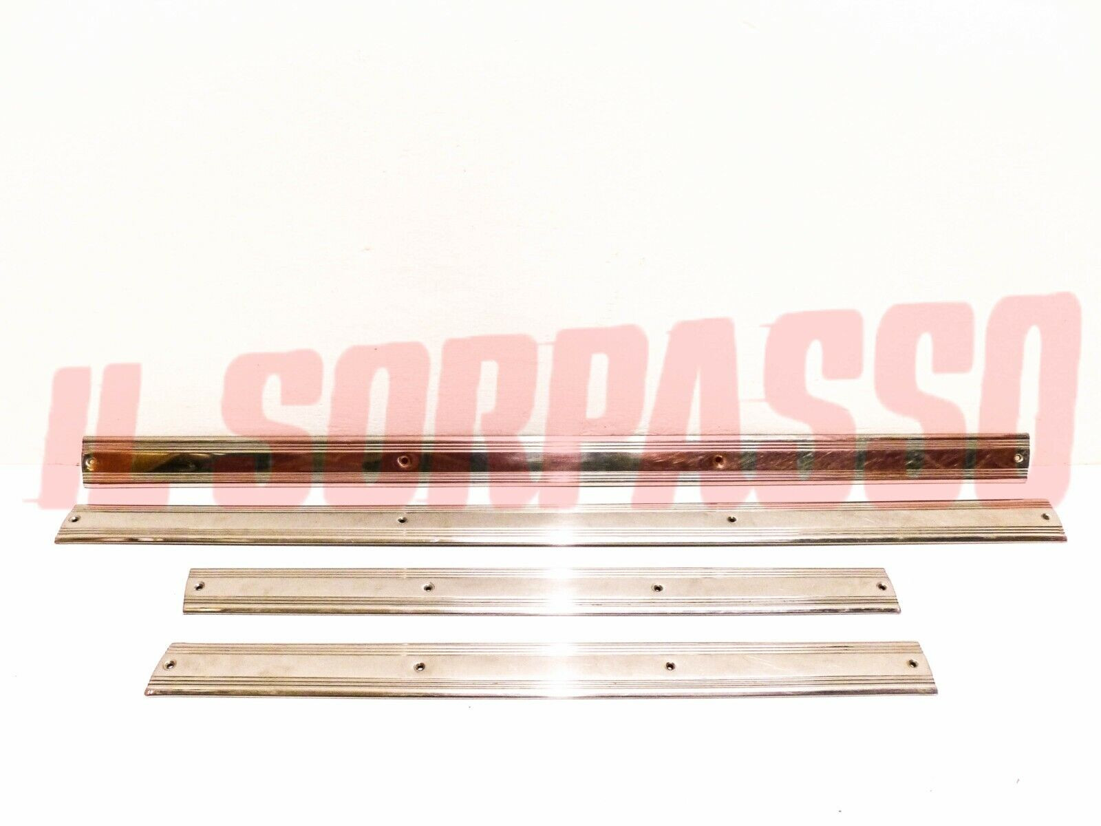 MODANATURE PROFILI BATTITACCO DESTRO SINISTRO ALFA ROMEO 2600 BERLINA ORIGINALI