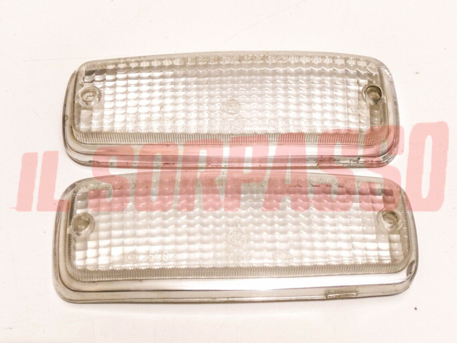 PLASTICHE FANALINI ANTERIORI DESTRO SINISTRO LANCIA FULVIA BERLINA 70' ALTISSIMO