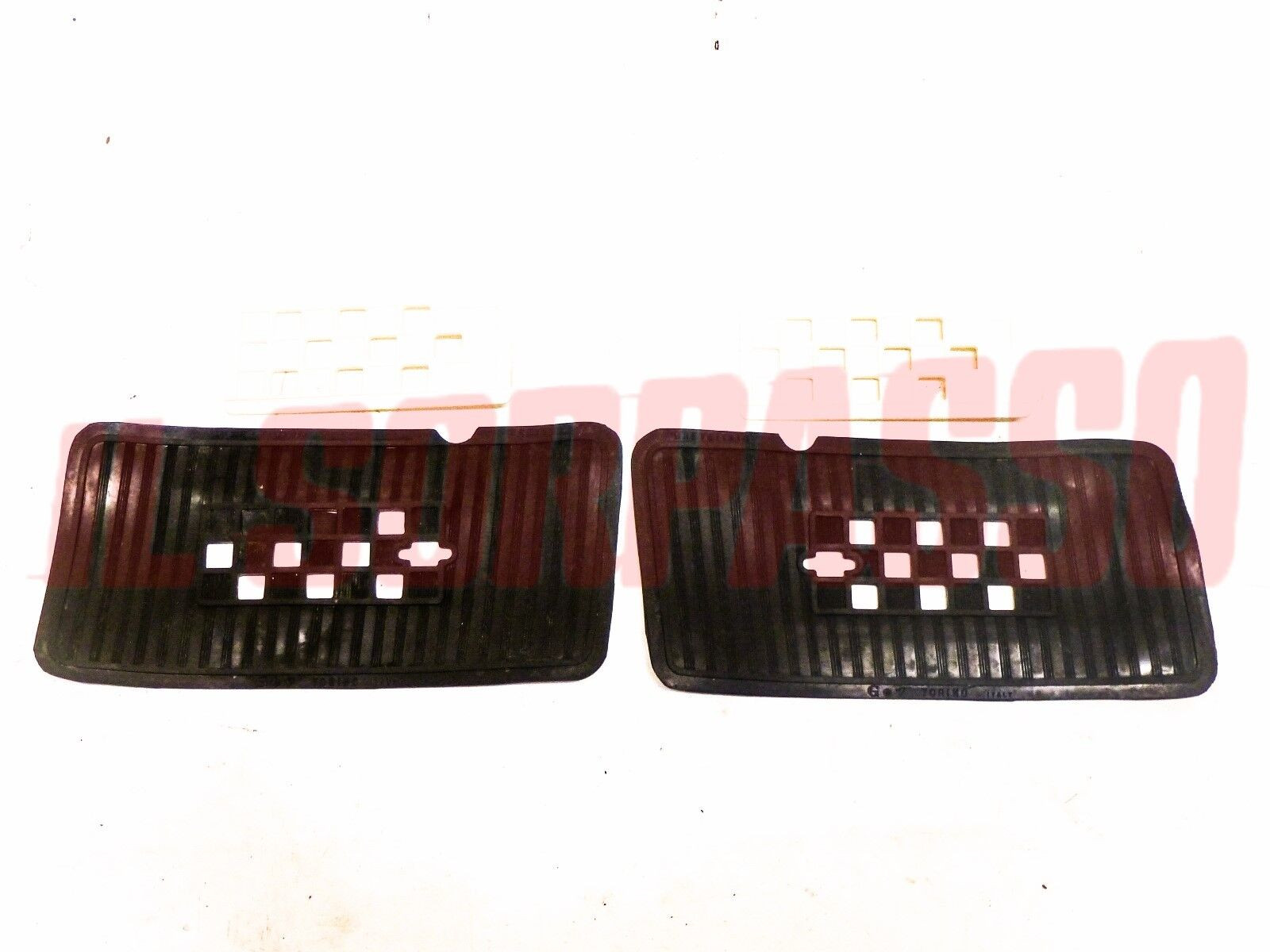 MASCHERINE COPRI PRESE ARIA RADIATOR COFANO POSTERIORE FIAT 850 BERLINA SPECIAL 