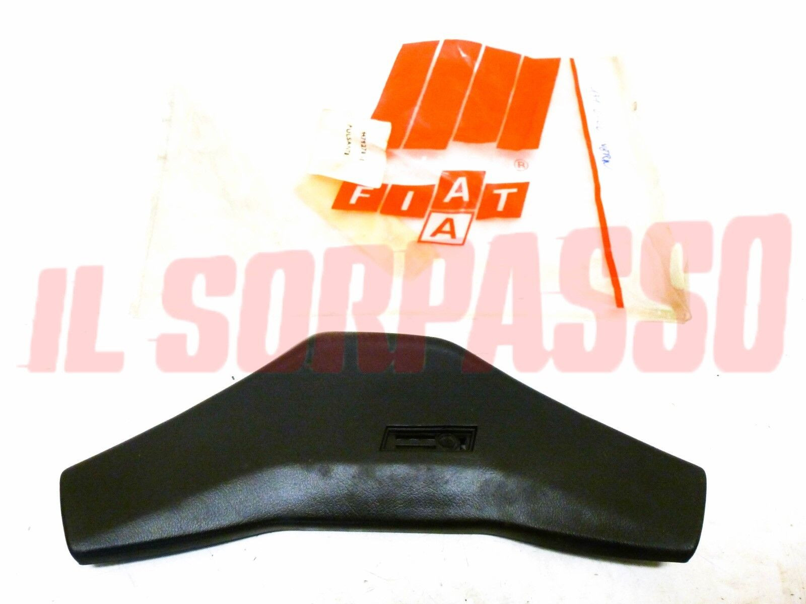 TAPPO COPERCHIO PULSANTE CLACSON  VOLANTE FIAT 131 ULTIMA SERIE ORIGINALE