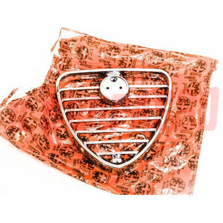 SCUDO MASCHERINA IN PLASTICA ALFA ROMEO ALFETTA 1800 BERLINA 2 SERIE ORIGINALE