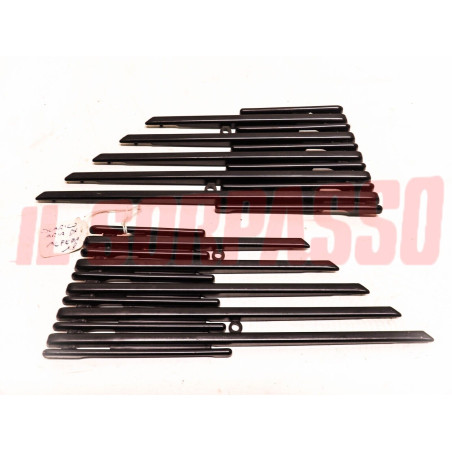 PRESE ARIA GRIGLIE DESTRA SINISTRA A.R ALFETTA BERLINA 1600 1800 PLASTICA NERE