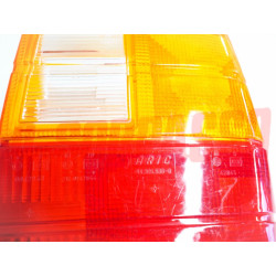 PLASTICA FANALE POSTERIORE DESTRO FIAT UNO + TURBO 1 SERIE MARCA ARIC